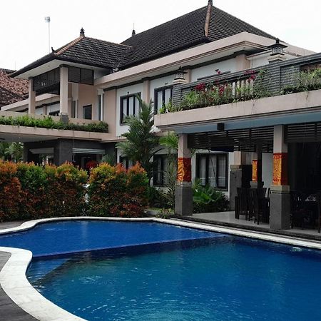 Hotel Dhyana Pura Kapal ภายนอก รูปภาพ