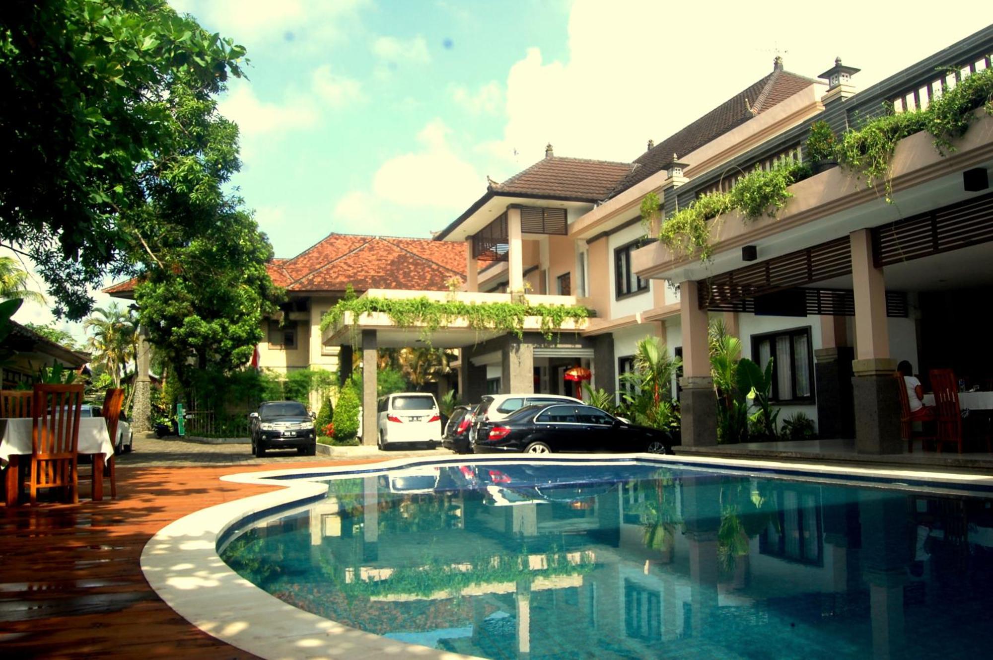Hotel Dhyana Pura Kapal ภายนอก รูปภาพ