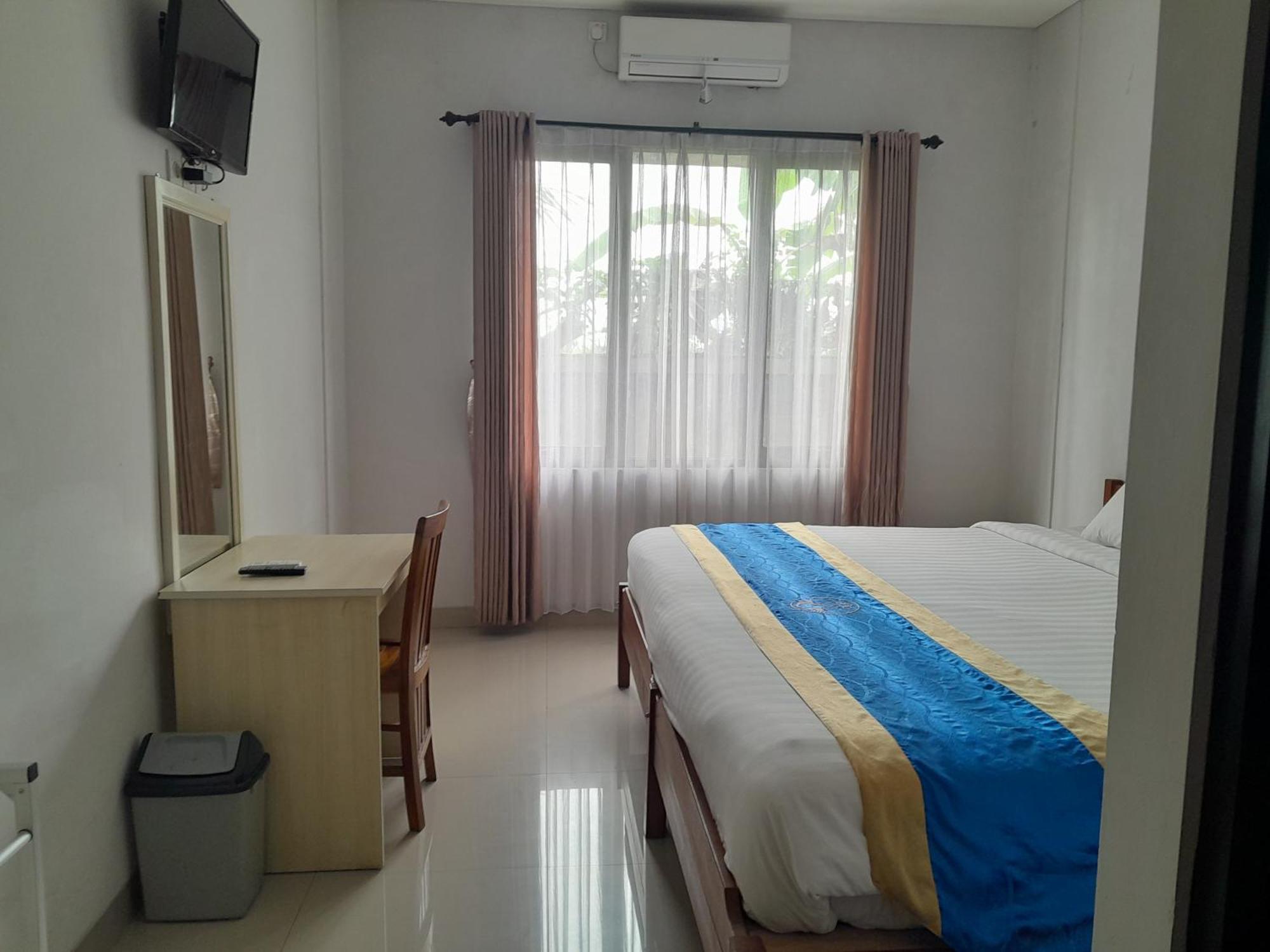 Hotel Dhyana Pura Kapal ภายนอก รูปภาพ