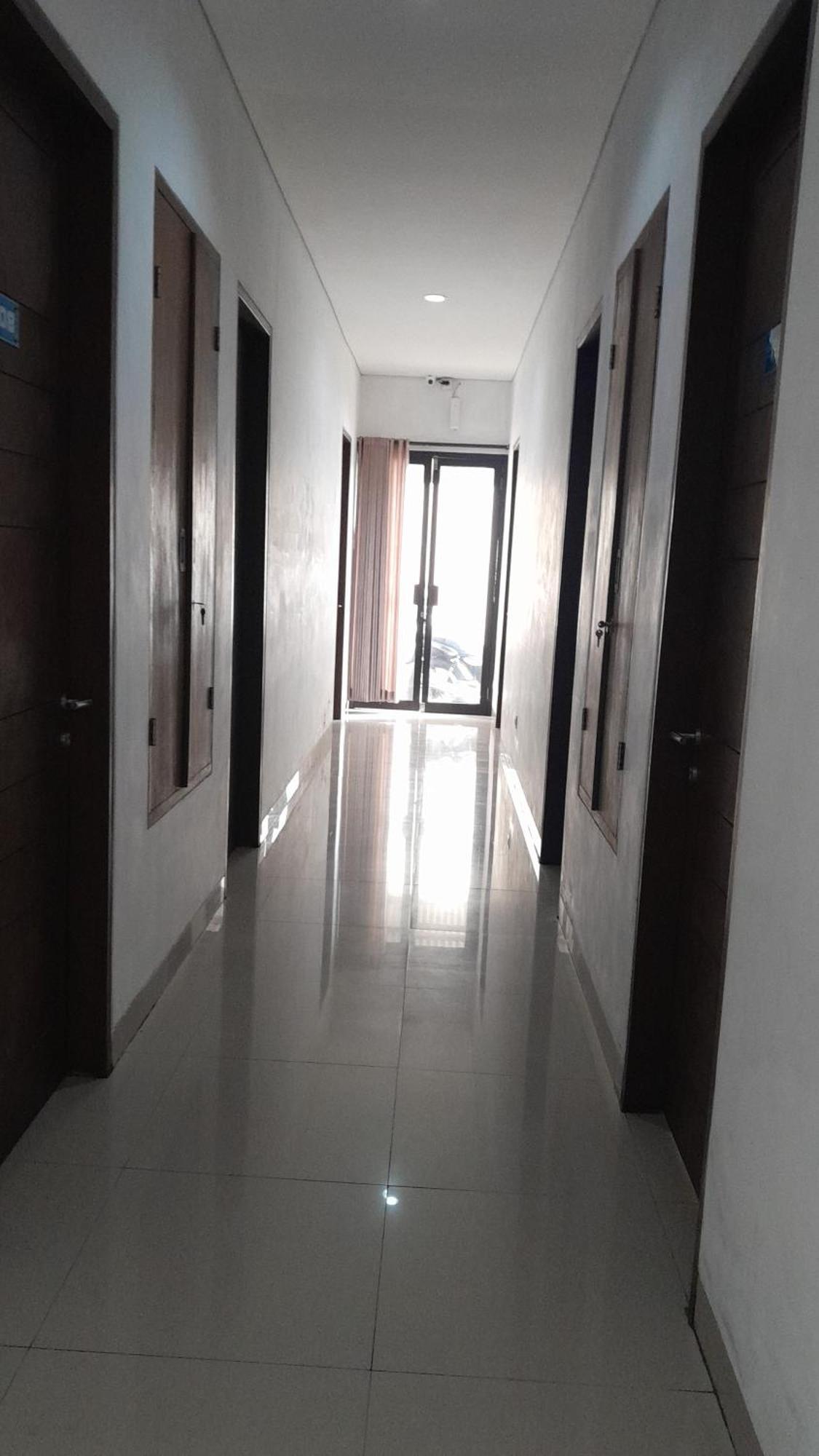 Hotel Dhyana Pura Kapal ภายนอก รูปภาพ